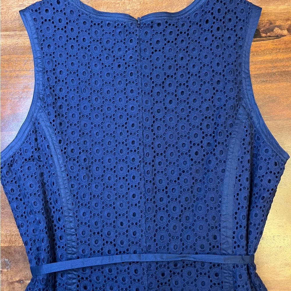 Talbots Womens Dress Sz 12P Navy Blue Eyelet Sleeveless Fit And Flare Belt - Picture 7 of 8